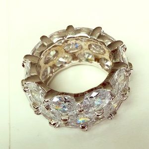 COCKTAIL RING SIZE 7